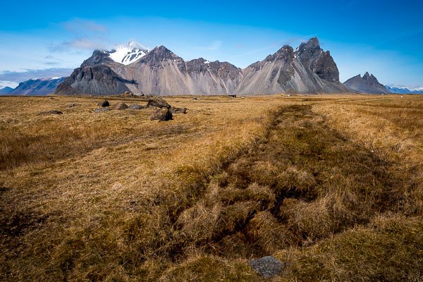 iceland_hofn_mountains.jpg